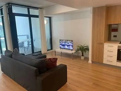 Rnr Apartments Adelaide