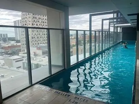 Hotel Rnr Apartments Adelaide
