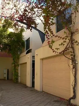 Rnr Apartments Adelaide Australia