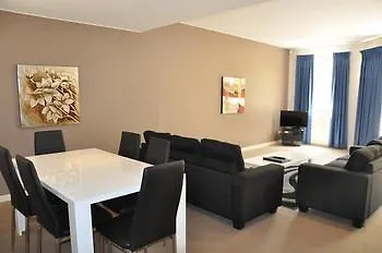 Rnr Apartments Adelaide Hotel