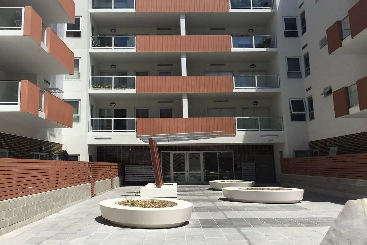 Hotel Rnr Apartments Adelaide